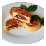 Сырники творожные с варёной сгущенкой кг